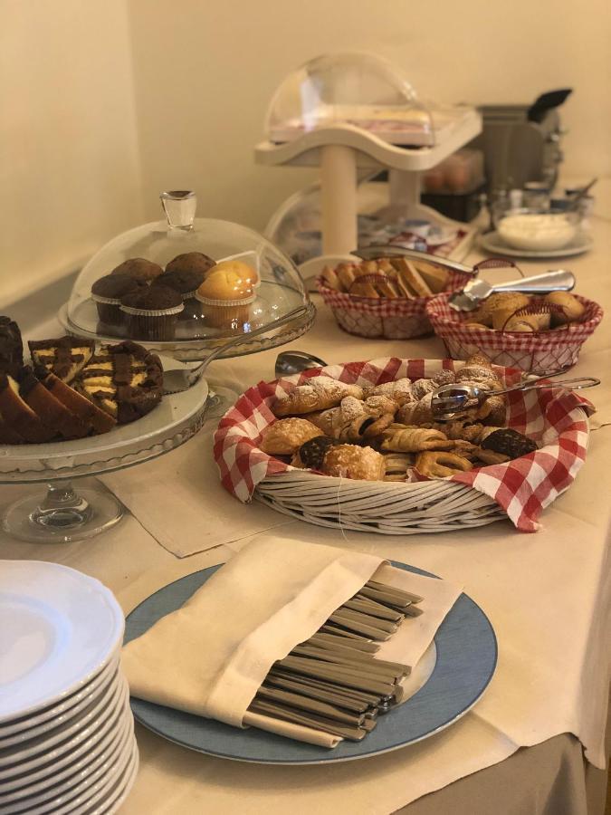Poggio Degli Olivi Bed & Breakfast Monsummano Terme Екстериор снимка
