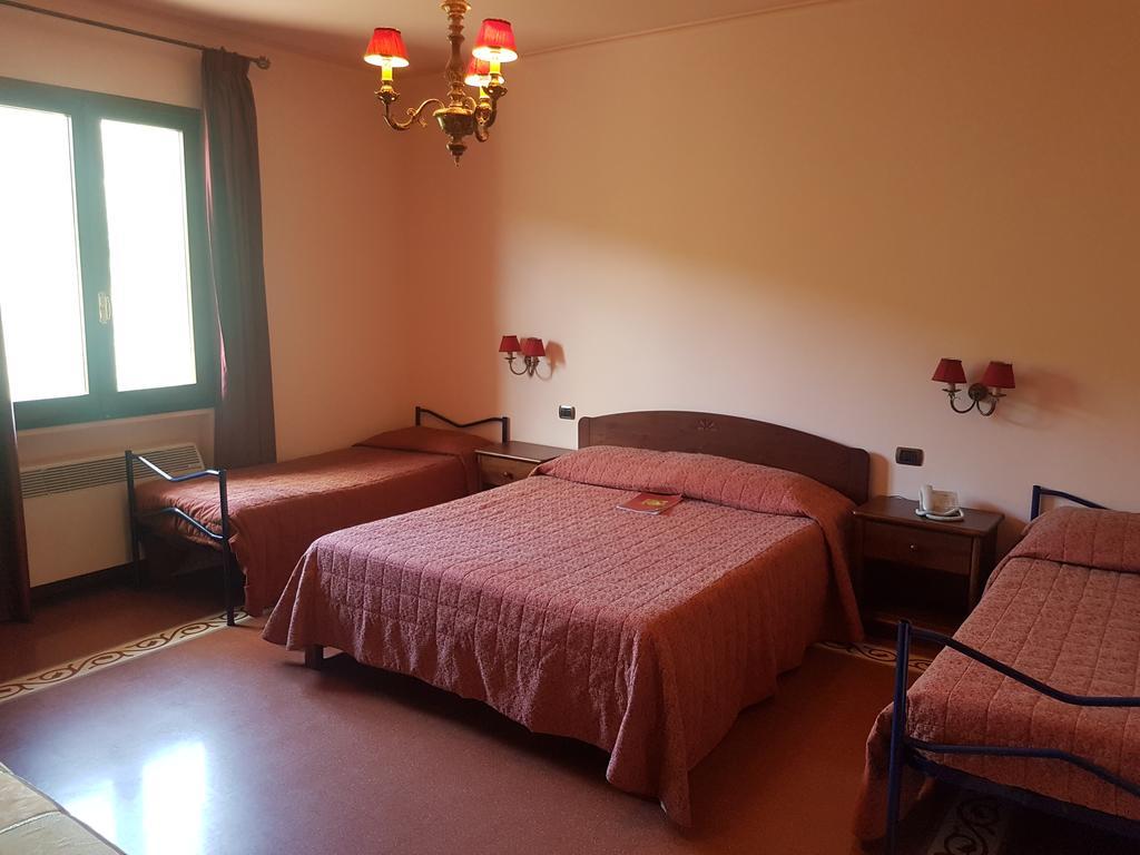 Poggio Degli Olivi Bed & Breakfast Monsummano Terme Екстериор снимка