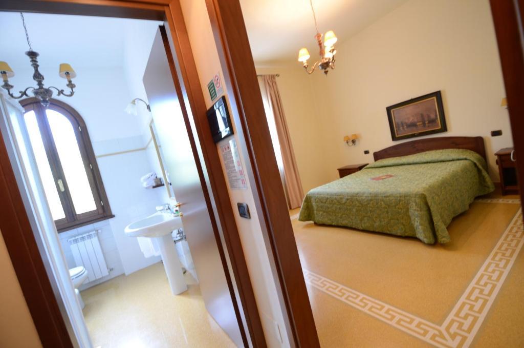 Poggio Degli Olivi Bed & Breakfast Monsummano Terme Стая снимка